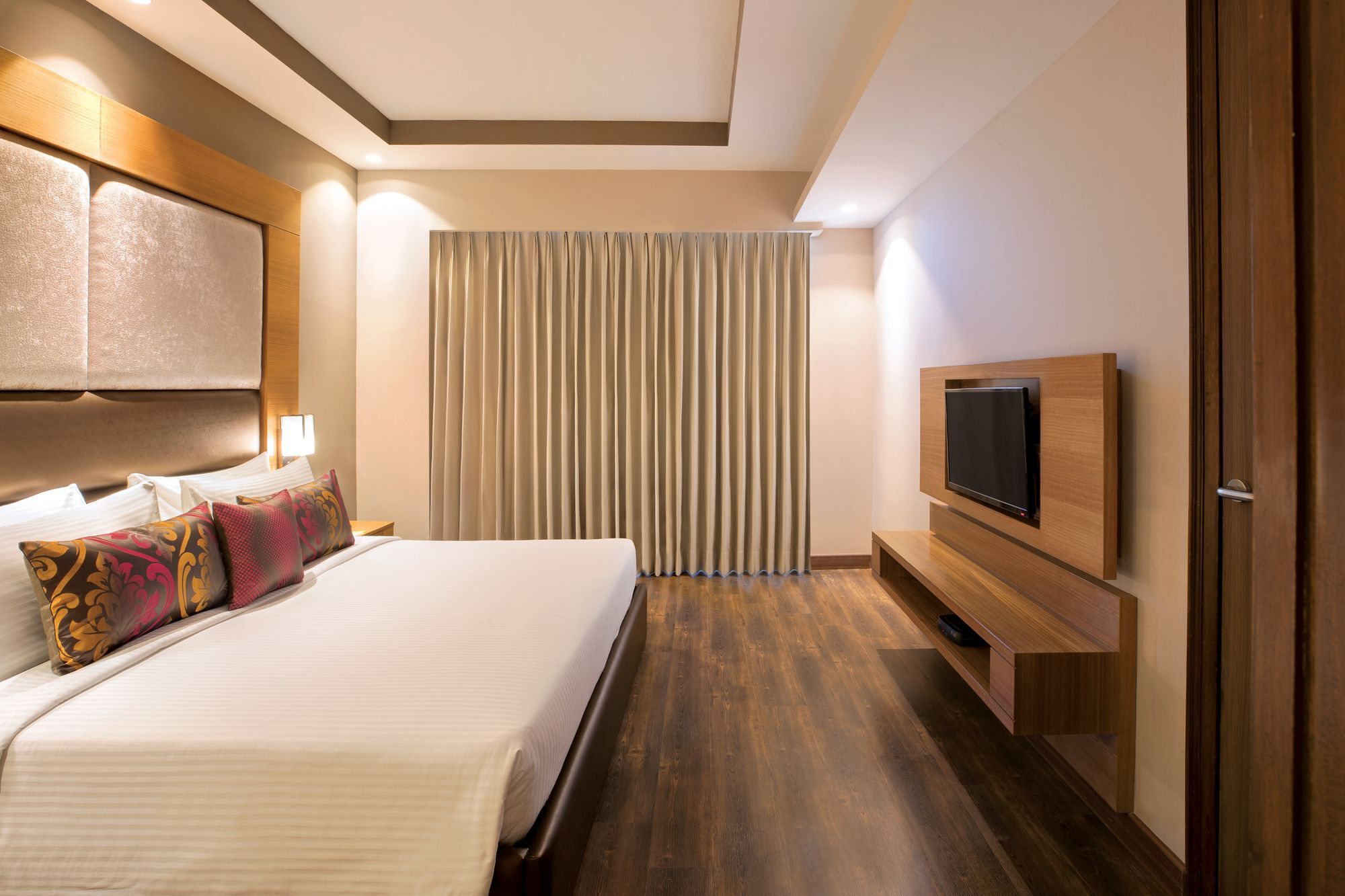 גורגאון Lemon Tree Hotel Sohna Road מראה חיצוני תמונה